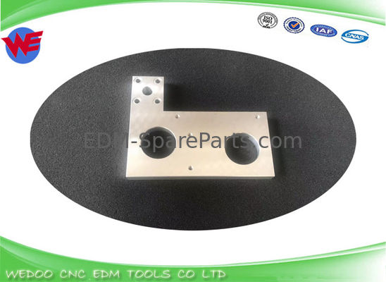 Υλικό SS DWC Fanuc Wire EDM Τμήματα φθοράς A290-8119-X384 Πλάκα ρουλεμάν 135*108MM