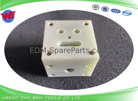 Α290-8101-X509 Επάνω πλάκα απομόνωσης Fanuc EDM Τμήματα A-C σειράς 40*40*34