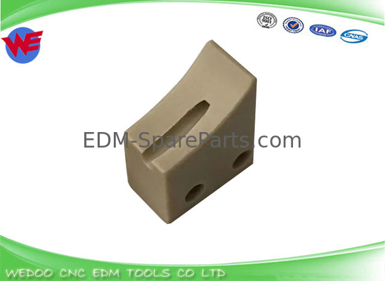 FANUC A290-8119-X628 WIRE GUIDE BASE Κεραμική 14*18*8 Κάλυψη F Για Αλφα-1iE
