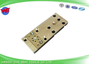 DCH9400 Εξαρτήματα EDM X055C630G54 Κάτω Βάση Μήτρας Mitsubishi DBG4900 X262D527H01