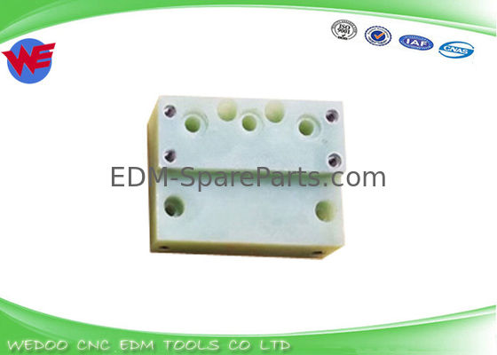 F324   Ανώτερο πιάτο μονωτών A290-8111-Y526 Fanuc EDM για C600ib 70L*50W*19H
